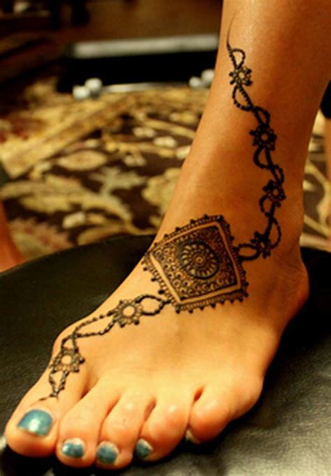 18 Outstanding Leg Mehndi Designs Womentriangle