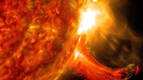 terrifying solar flare sparks blackouts   canada nasa satellite