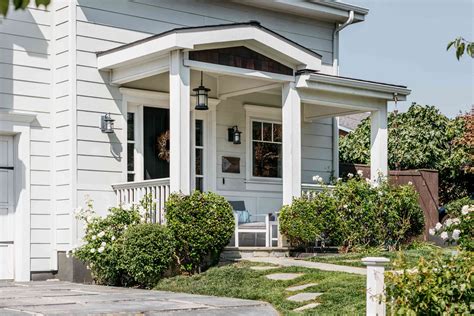 warm  welcoming front porch ideas