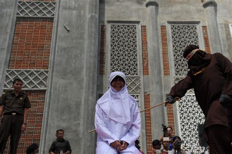 Two Malaysian Women To Be Caned For Having Gay Sex
