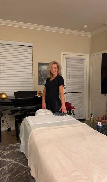 carlsbad ca massage therapists page    massagefindercom