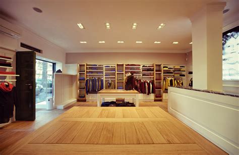 list   clothing store interior design