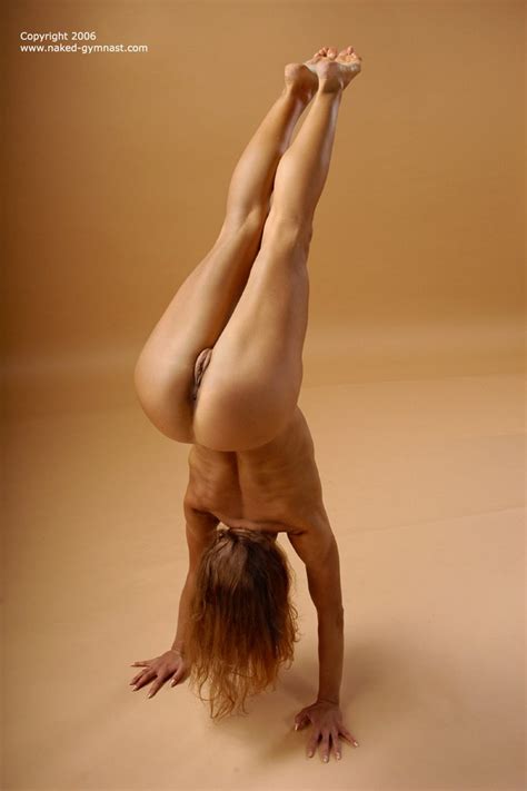 naked gymnast xenia mostikova 1