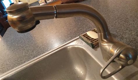 kind  kitchen faucet   whatisthis