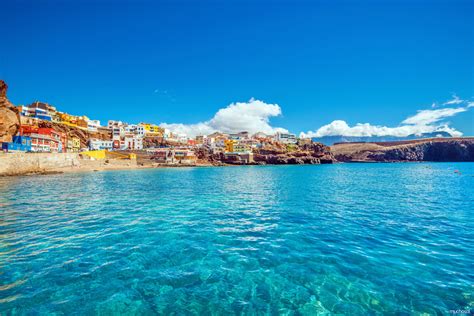 beautiful canary islands towns  visit    lifetime
