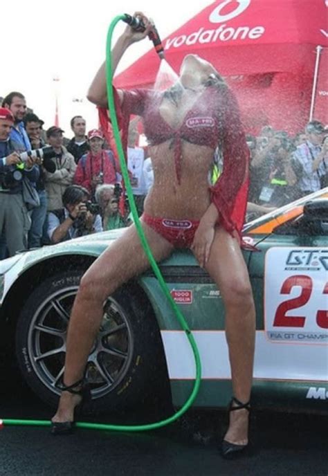 Sexy Car Wash Girls 53 Pics