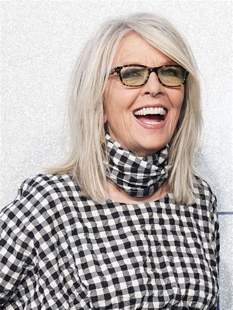 17 Women Who Prove Natural Grey Hair Is Seriously Chic