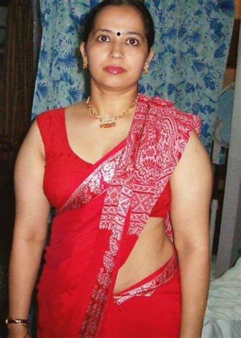 tamil beautiful girls sizzling show indian aunties projects to try pinterest auntie saree