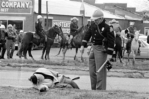 harrowing pictures    selma  montgomery march