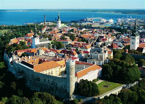 phoebettmh travel estonia   tallinn city