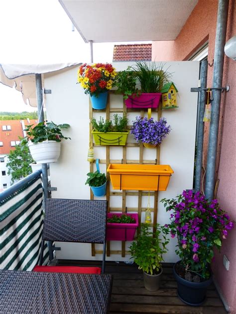 space saving planter ideas   small balcony