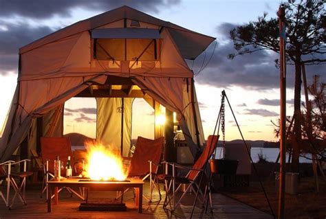storey tent skylodge takes glamping   higher level living   shoebox
