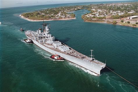 uss iowa uss oklahoma uss iowa  battleships uss missouri  navy capital ship  navy