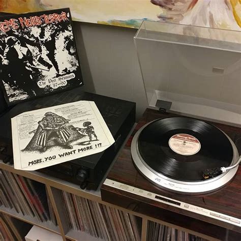 currently spinning extreme noise terror s the peel sessions 87 90 lp compilation released by
