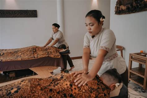 Spa Treatment Or Massage Radha Spa At The Sankara Suites And Villas