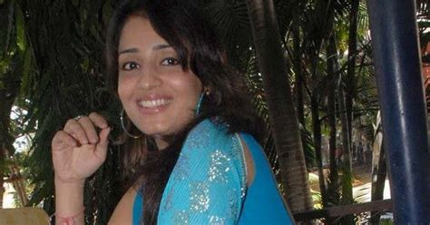 indian actress nikita thukral full backless blue saree navel low waist show at recent event
