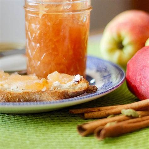 apple preserves    balance  sweet  tart  flavored