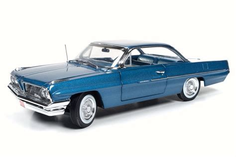 1961 Pontiac Catalina Blue Auto World Amm1080 1 18 Scale Diecast