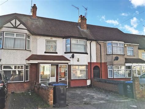 last london terraced house under £200 000