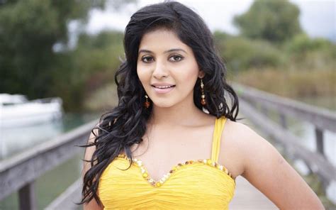 free download anushka shetty tamil actress wallpaper hd
