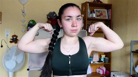 Muscle Girl 15yo Big Biceps Flex Body Flex Бицепс мышцы