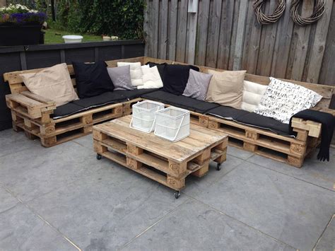 lounge set  repurposed euro pallets  pallets