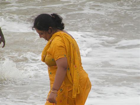 glamarous indian aunties real life hot 2 hd latest tamil
