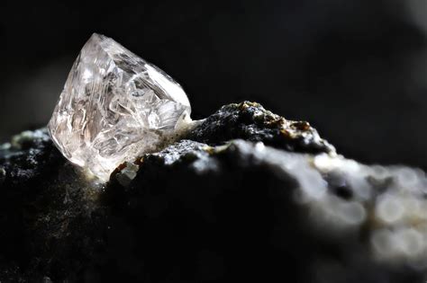 riesiger diamant mit ueber  karat  suedafrika entdeckt