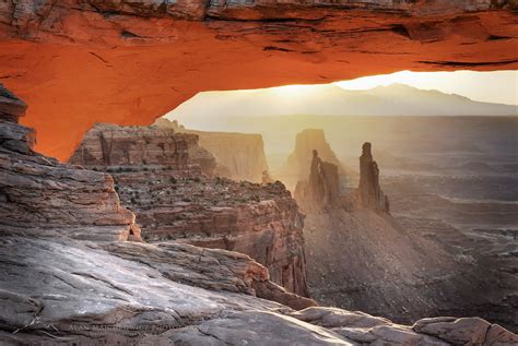 sunrise  mesa arch canyonlands national park utah alan majchrowicz photography