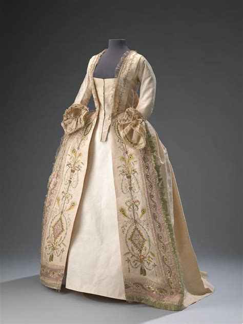 robe  la francaise   hart amsterdammuseum historical dresses