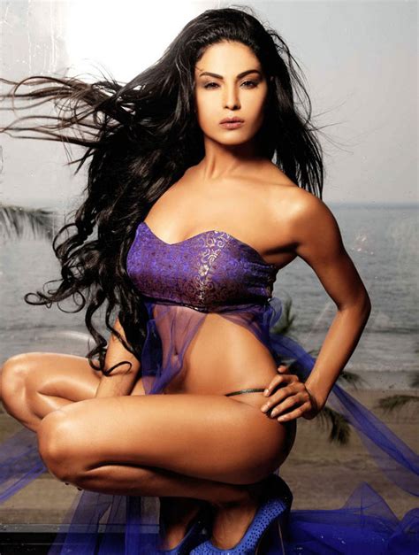 Veena Malik Latest Hot Stills Desi Images