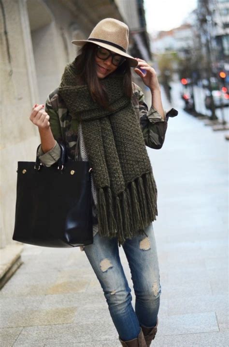 oversized scarf    warm     stylish