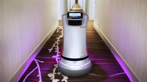 A Robot Butler Will Wait On You At This Silicon Valley Hotel Naturall