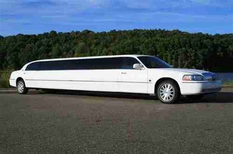 sell  limo limousine  lincoln town car limo  super stretch