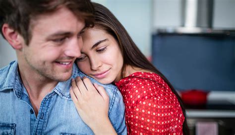 how to recognize the real signs of affection to know someone cares