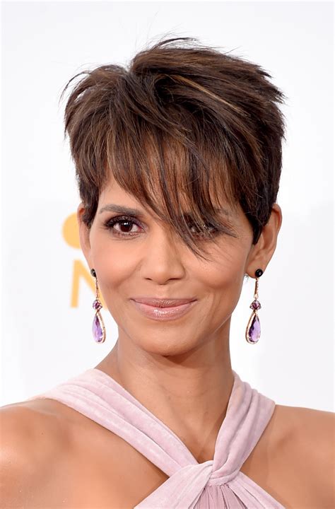 classic  cool short hairstyles  older women