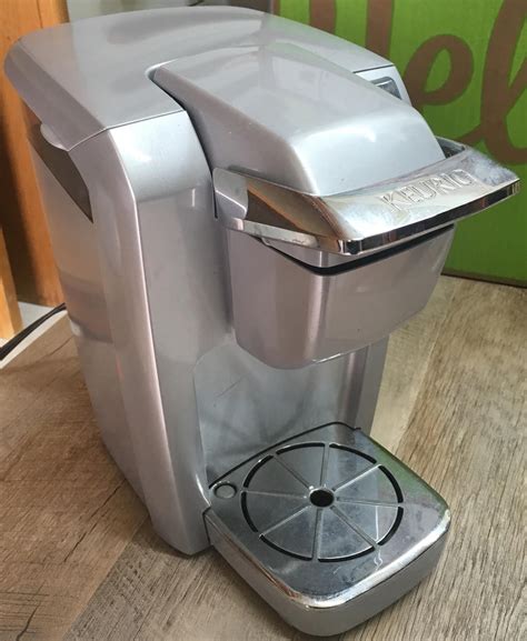 Uhuru Furniture And Collectibles Keurig Coffee Machine Sold