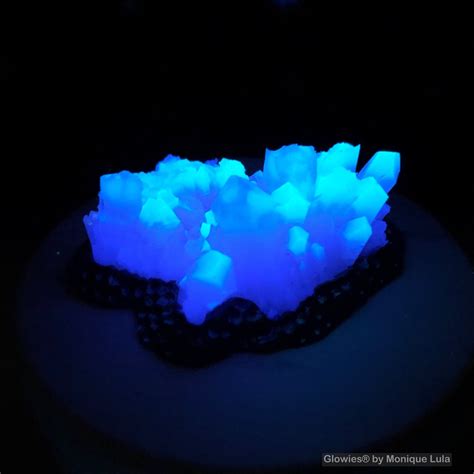 glow   dark crystal sculpture