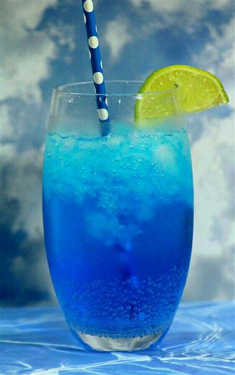 ocean breeze cocktail blue curacao drinks curacao drink coconut vodka
