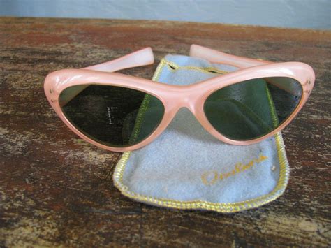 original vintage 1950s 60s pink ladies italian cat eye sunglasses from