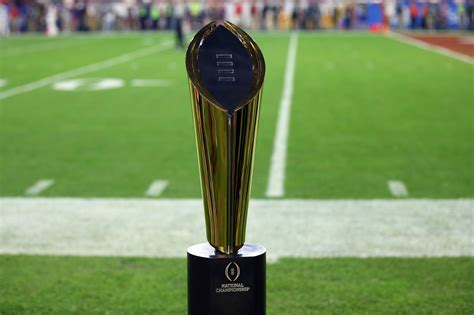 espn analyst tabs ohio state as favorite to win national