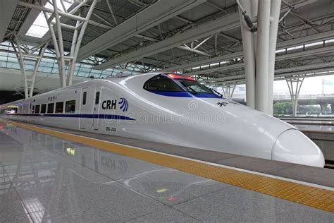 chinese snelle trein crh redactionele stock afbeelding image  vakantie