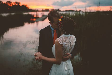 6 things to keep in mind when figuring out how to write wedding vows a practical wedding