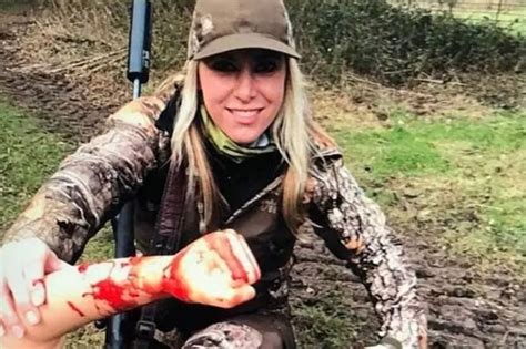 Huntress Faces Backlash For Photos With Dead Sheep And