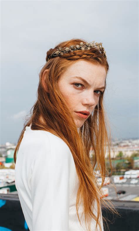 Redhead Tiara – Telegraph