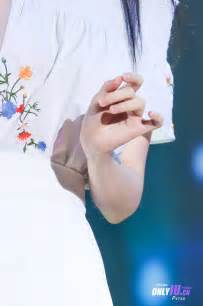 10 Female Idols With The Most Beautiful Hands Koreaboo