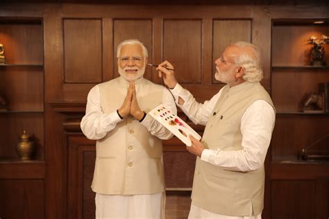 madame tussauds singapore unveils wax figure  indian prime minister narendra modi asia