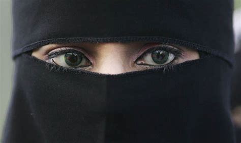 Burka Ban Muslim Teacher Banned From Wearing Veil In Class Rules Court