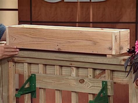 build  wooden planter box  tos diy