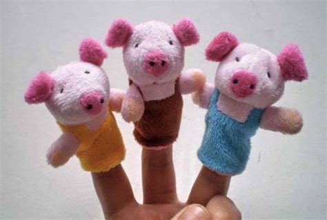 pigs finger puppets set   squoodles